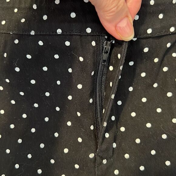 Apropos size 6 black and white polka dotted ankle length cropped pants EUC - Picture 9 of 12